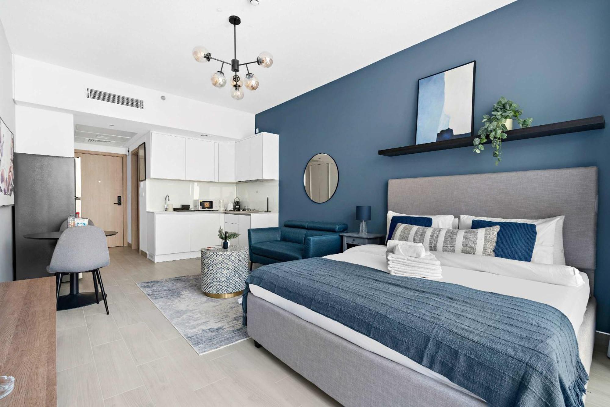 Silkhaus New Furnished In Jvc, Luma 21 *